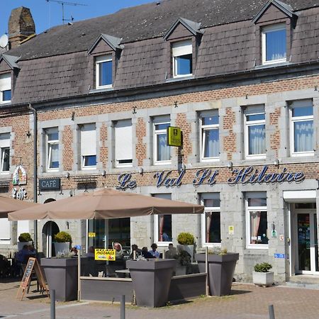 Hotel Val Saint Hilaire Givet Ngoại thất bức ảnh