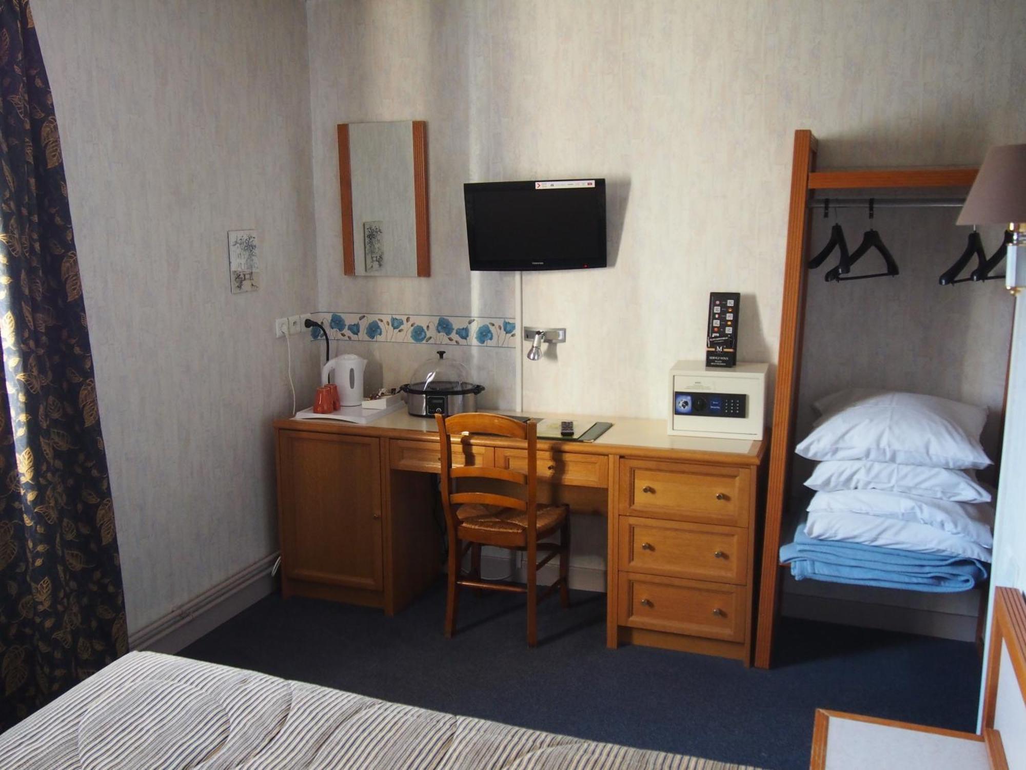 Hotel Val Saint Hilaire Givet Phòng bức ảnh