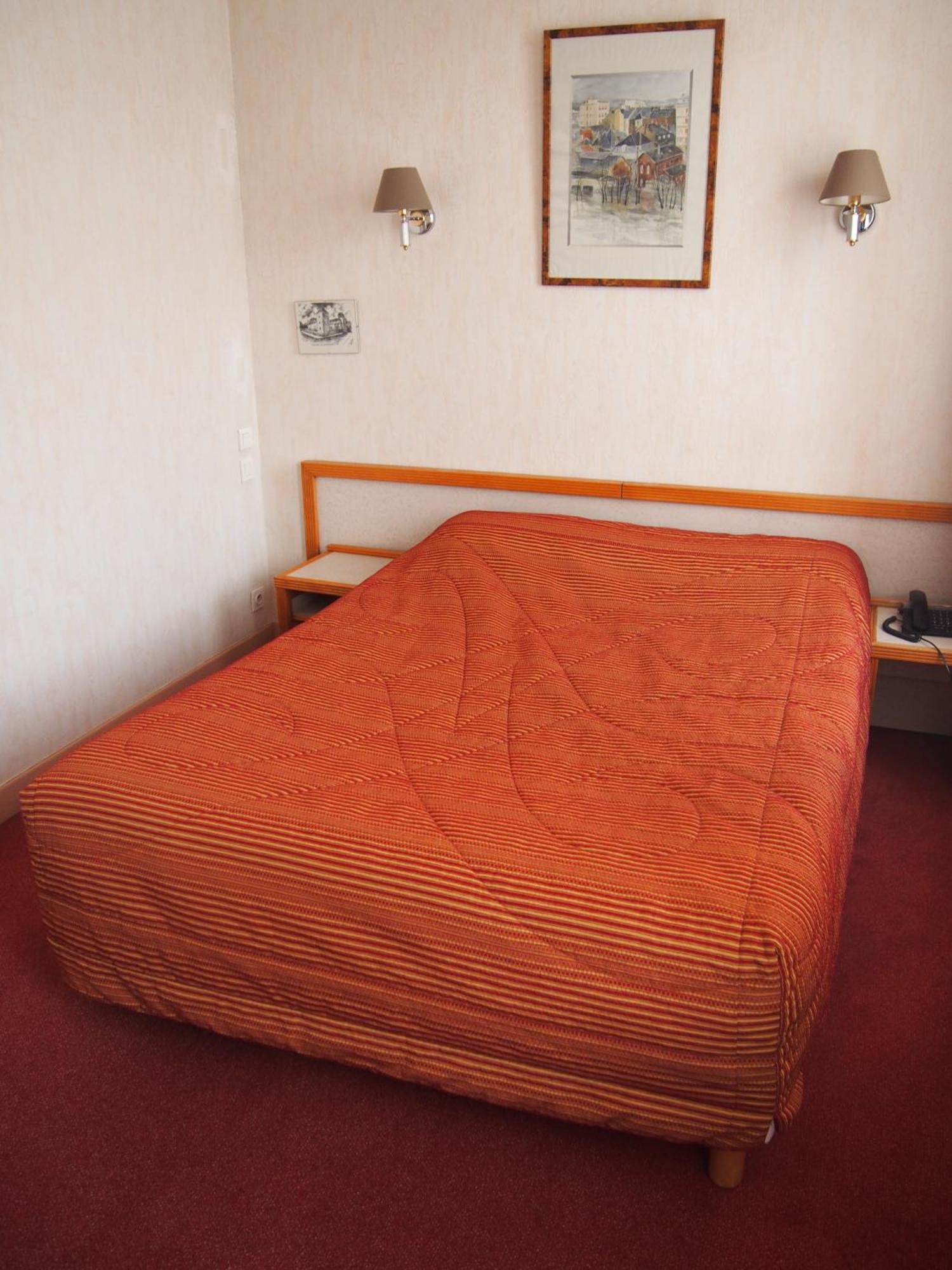 Hotel Val Saint Hilaire Givet Phòng bức ảnh
