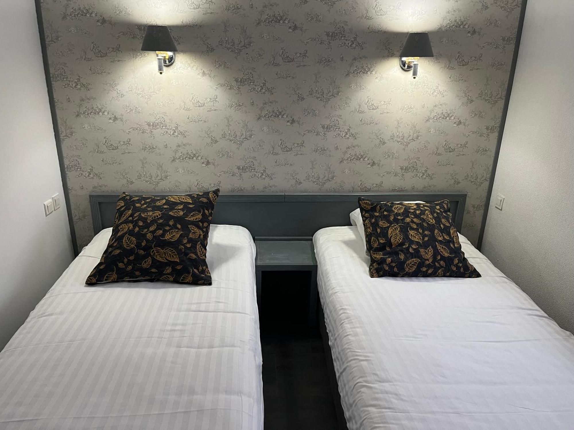 Hotel Val Saint Hilaire Givet Ngoại thất bức ảnh