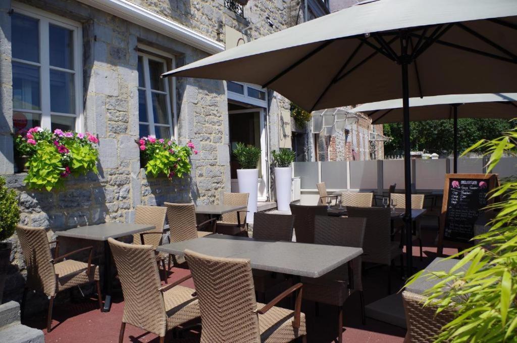 Hotel Val Saint Hilaire Givet Ngoại thất bức ảnh